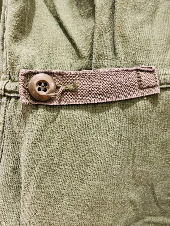 vintage US Military Type I OG-107 sateen coveralls made from olive green cotton - Picture 7 of 16